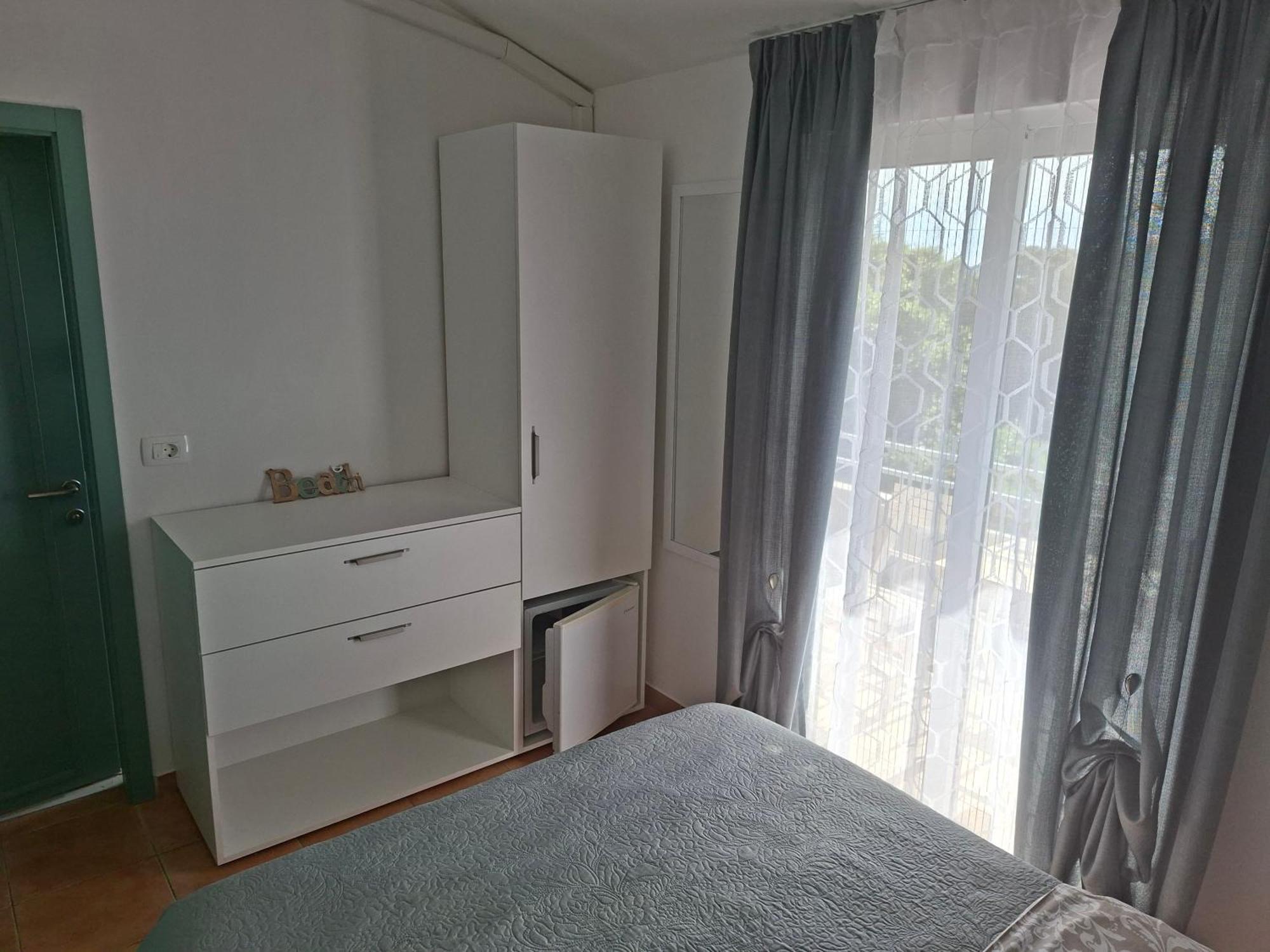 Apartment & Rooms Roza Peroj Exterior foto